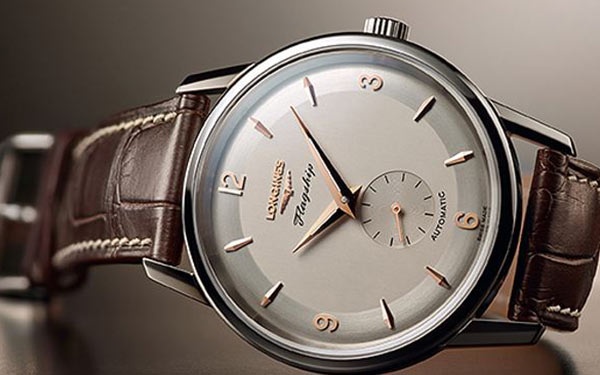 浪琴手表灰層去除攻略:煥發時光新貌(圖) 浪琴手表灰層去除攻略:煥發時光新貌(圖)