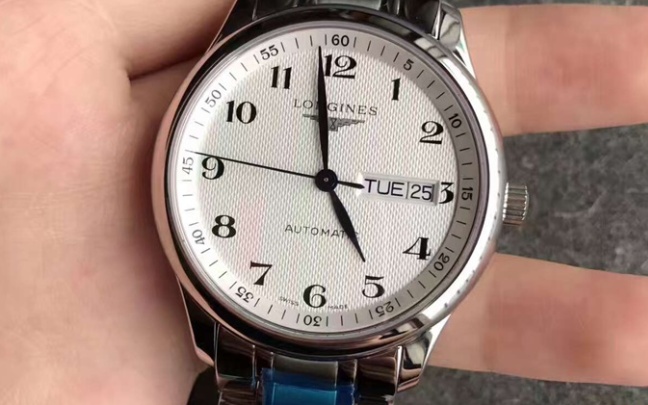 精準駕馭每一刻:浪琴手表的計時魅力(圖) 精準駕馭每一刻:浪琴手表的計時魅力(圖)