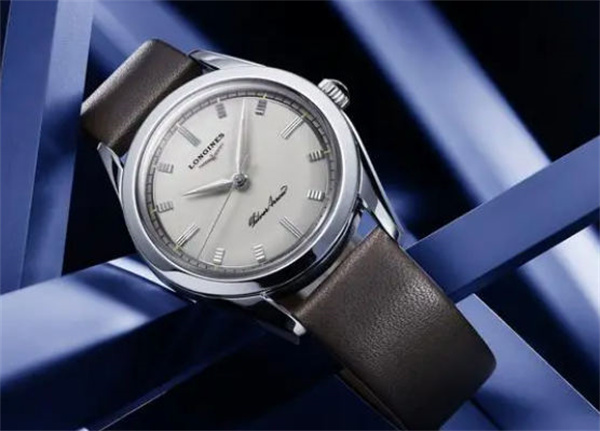 浪琴手表走時不準解決技巧集錦(圖) 浪琴手表走時不準解決技巧集錦(圖)